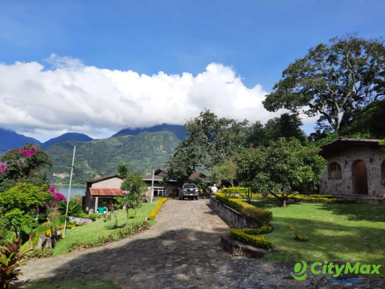 Espectácular Casa Santiago Atitlán a la Venta - foto 3