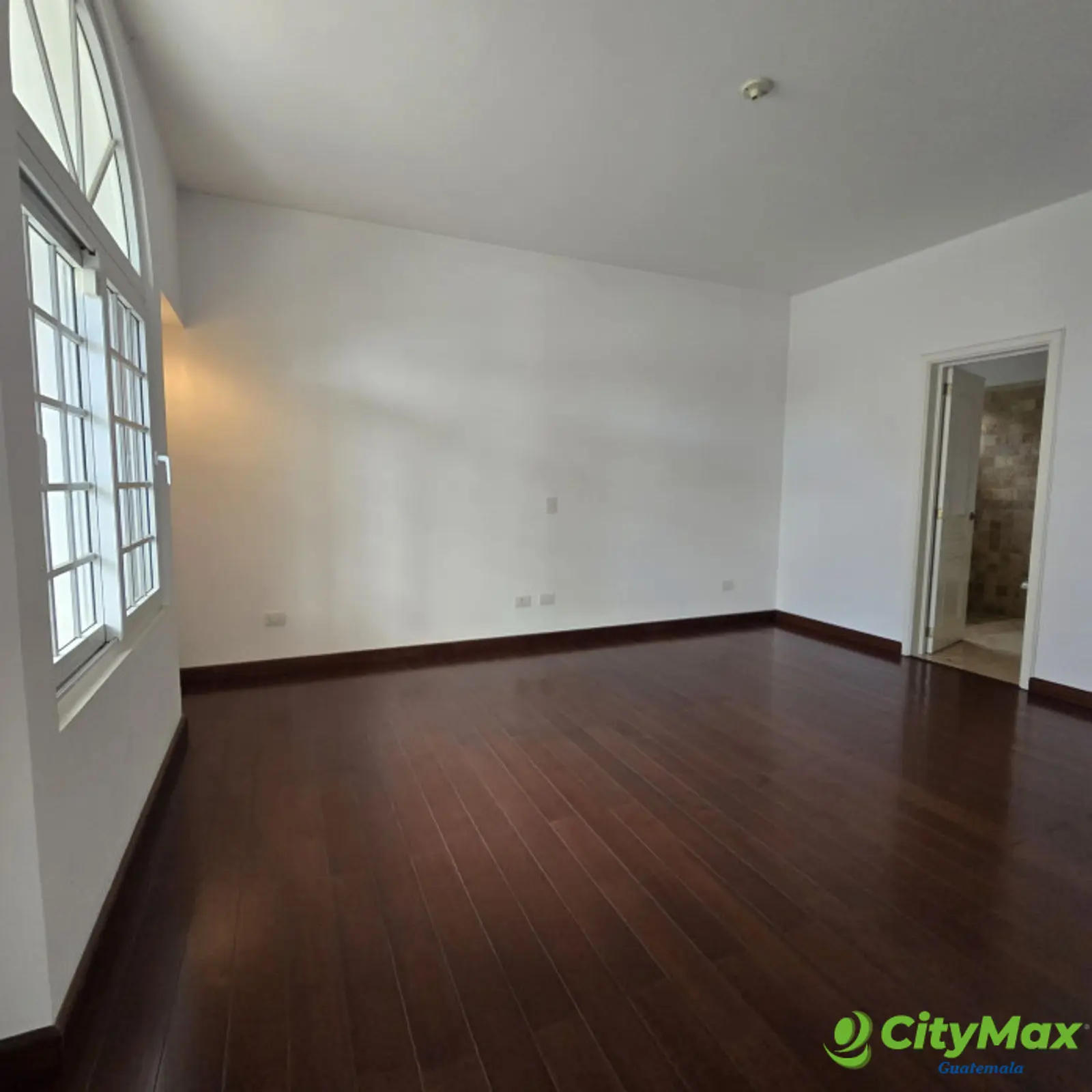 Casa en venta en Foresta de Cayala zona 16 - foto 8