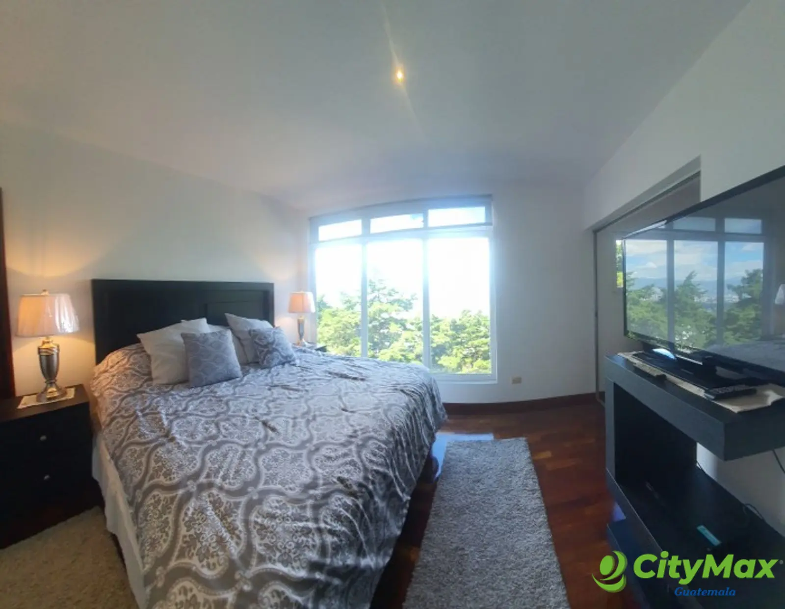 En Renta y Venta Apartamento cercano a Zona 15 - 20221031_103255.jpg